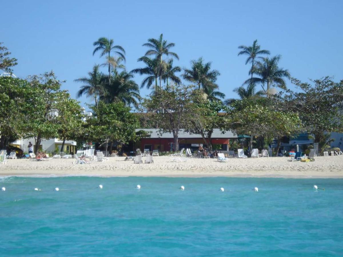 Negril Beach Club Condos מראה חיצוני תמונה